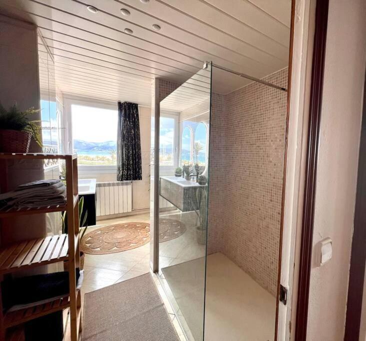 3Apartamento De Tres Habitaciones 艾姆布里亚布拉瓦 外观 照片
